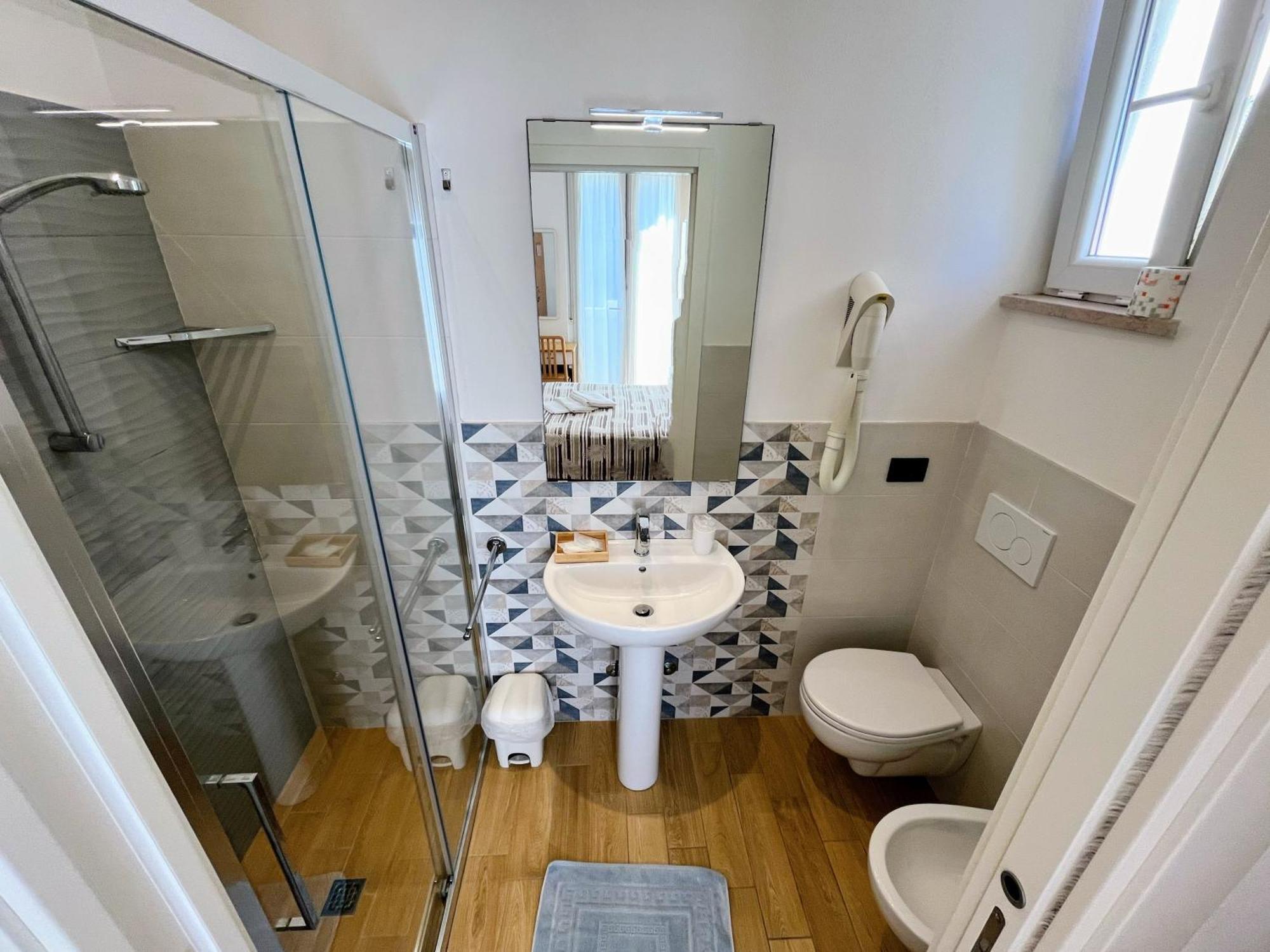 Albergo Villa Denny Rimini Buitenkant foto